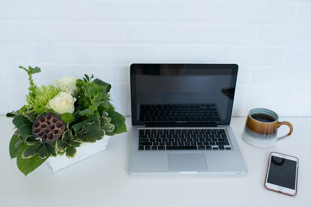 computer table with flower